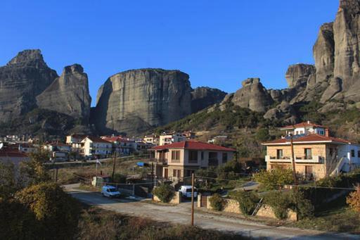 Apartamento In The Shadow Of Meteora Kalambaka Exterior foto